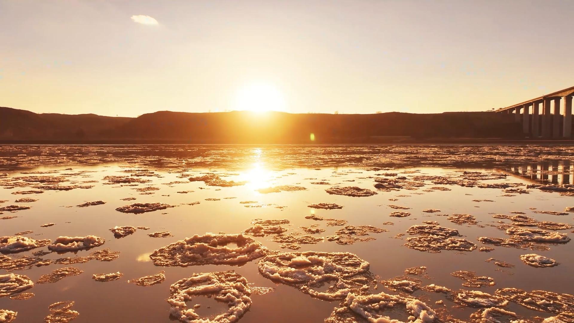 清水河县：黄河春醒 “凌”秀九曲